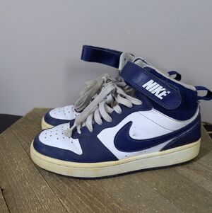 Nike Court Borough Mid 2 White Navy Sneakers  Youth 4.5Y / Women’s 7